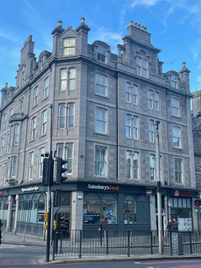 Modern Apartment In Aberdeen City Centre, Guild Street, Free Wifi Exterior photo