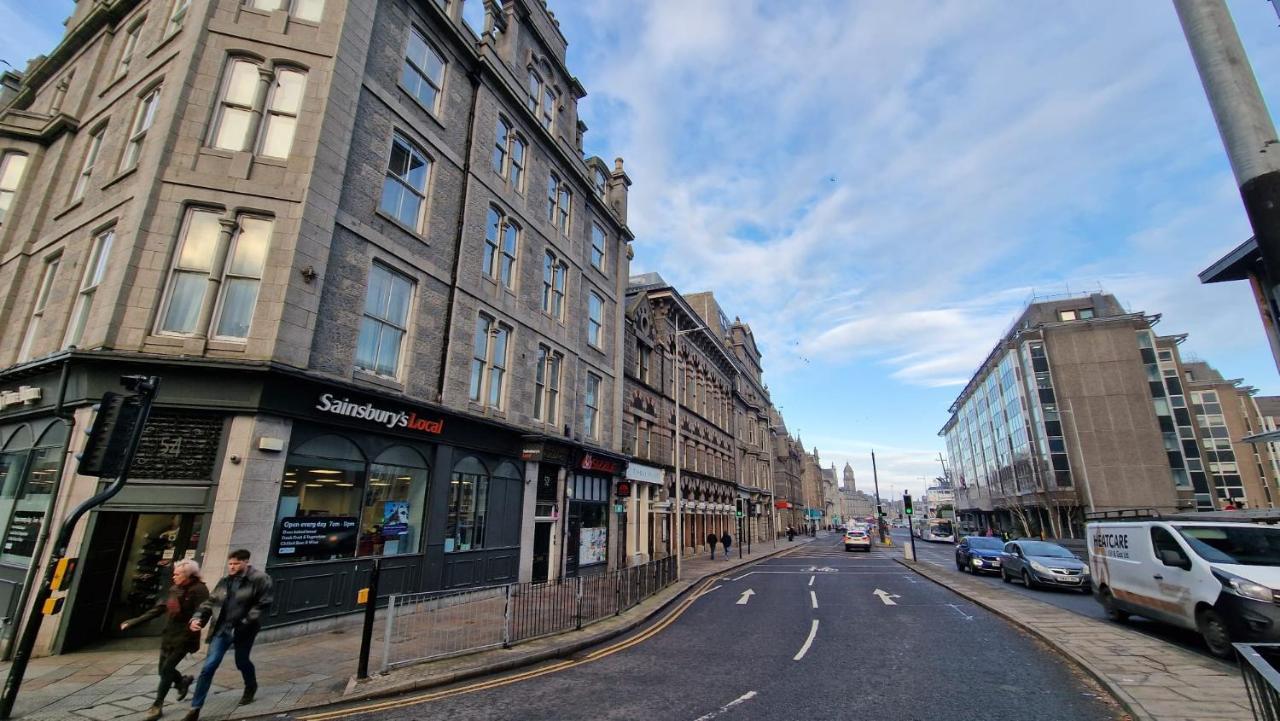 Modern Apartment In Aberdeen City Centre, Guild Street, Free Wifi Exterior photo